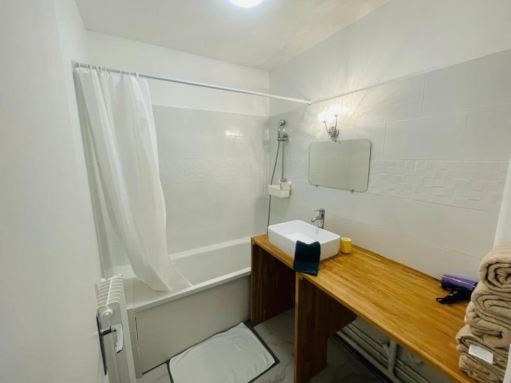 Appartement Bastille - Voltaire - Saint Paul - Centre De Paris - 5 Pers ภายนอก รูปภาพ